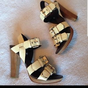 Theory Buckle Pumps Ivory Size 8